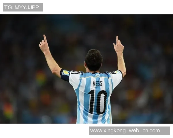 炫酷男足球星壁纸背景图展示:激烈赛场瞬间与明星球员完美融合 炫酷男足球星壁纸背景图展示:激烈赛场瞬间与明星球员完美融合