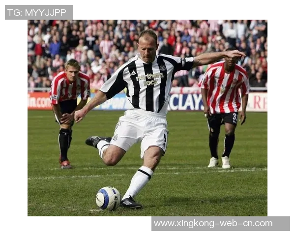 现役足球中锋球星盘点：全球顶级锋线杀手谁最具威胁